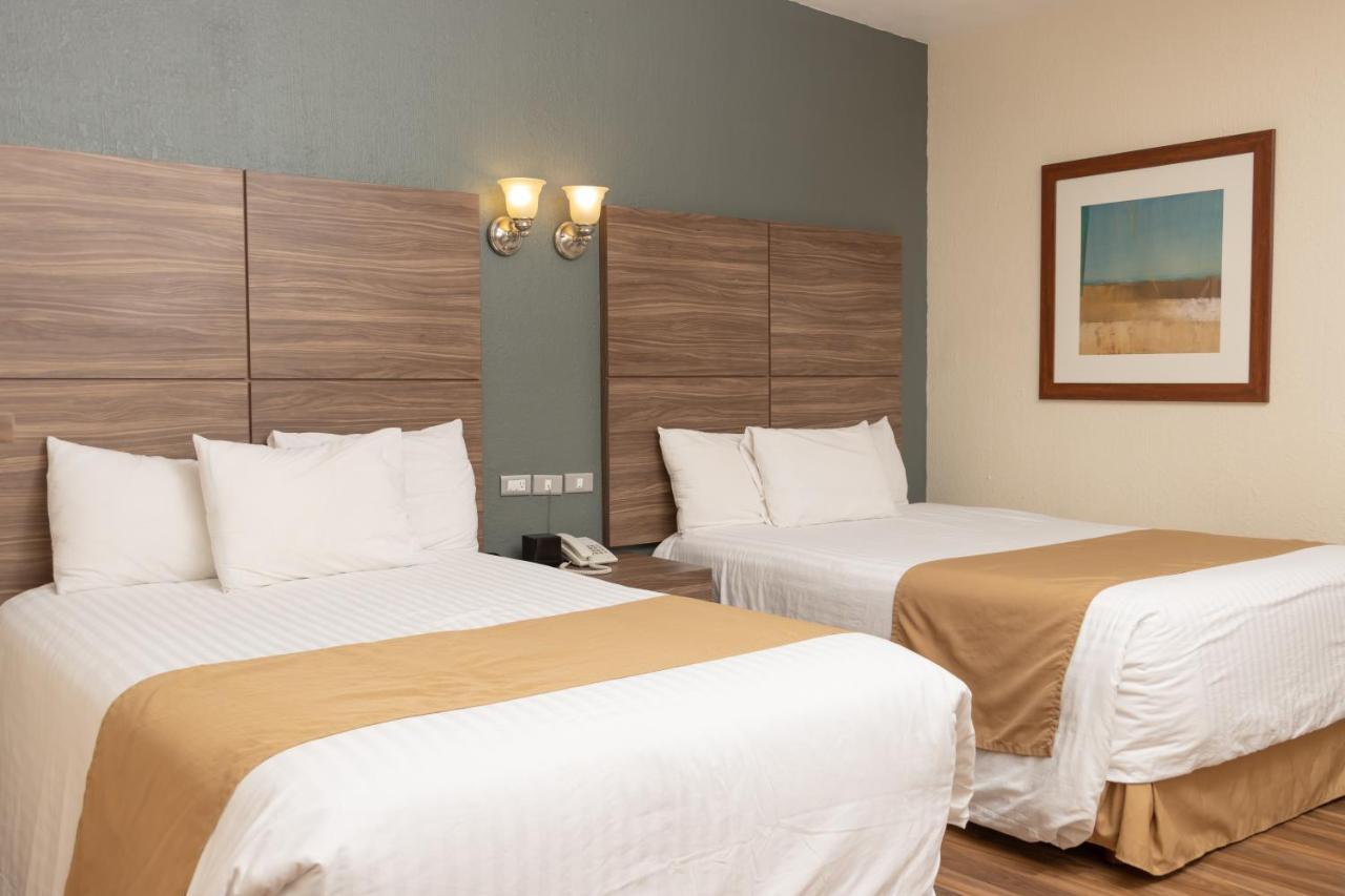 Best Western Cumbres Inn Cd. Cuauhtemoc Kültér fotó