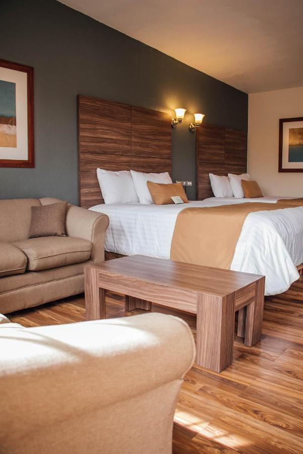 Best Western Cumbres Inn Cd. Cuauhtemoc Kültér fotó
