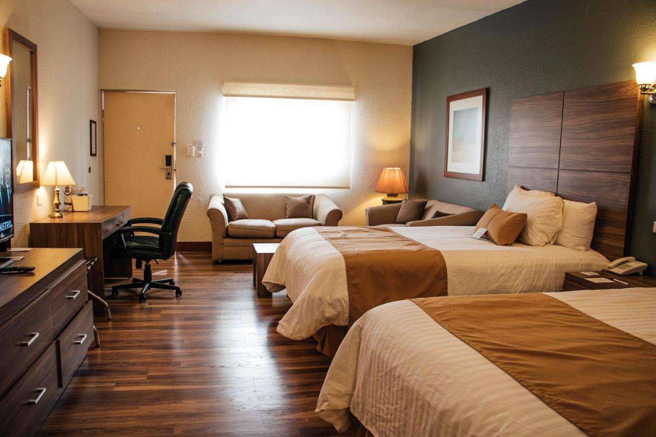 Best Western Cumbres Inn Cd. Cuauhtemoc Kültér fotó